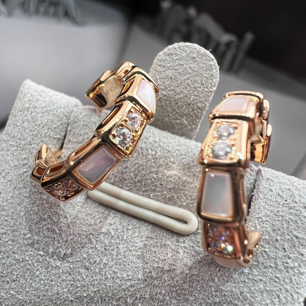 ˇFashion StreetˇSERPENTI MOP PINK GOLD EARRINGS