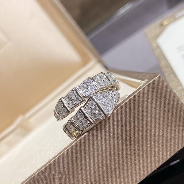ˇFashion StreetˇSERPENTI RING SILVER DIAMOND PAVED