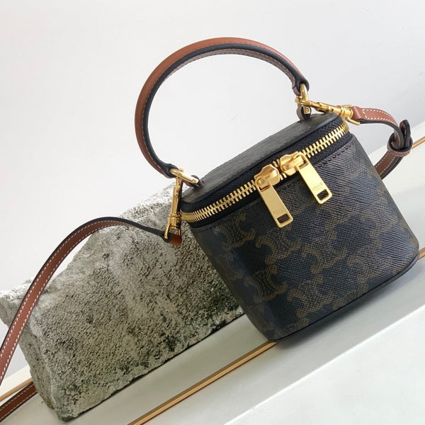 TRIOMPHE 9 CALFSKIN BLACK PATTERN BOX BAG