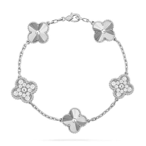 ˇFashion StreetˇCLOVER 5 MOTIF DIAMOND BRACELET