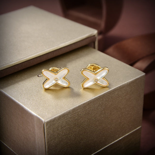 ˇFashion StreetˇJEUX DE WHITE MOP GOLD DIAMOND EARRINGS