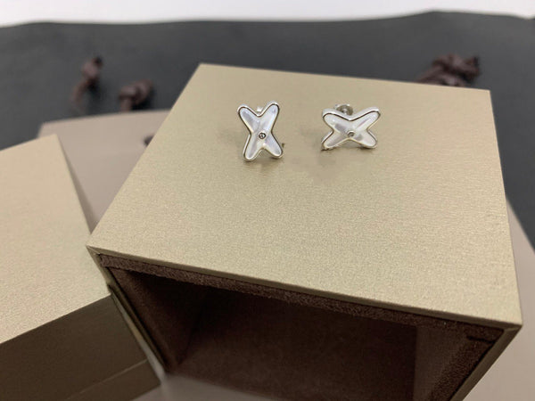 ˇFashion StreetˇJEUX DE WHITE MOP SILVER DIAMOND EARRINGS